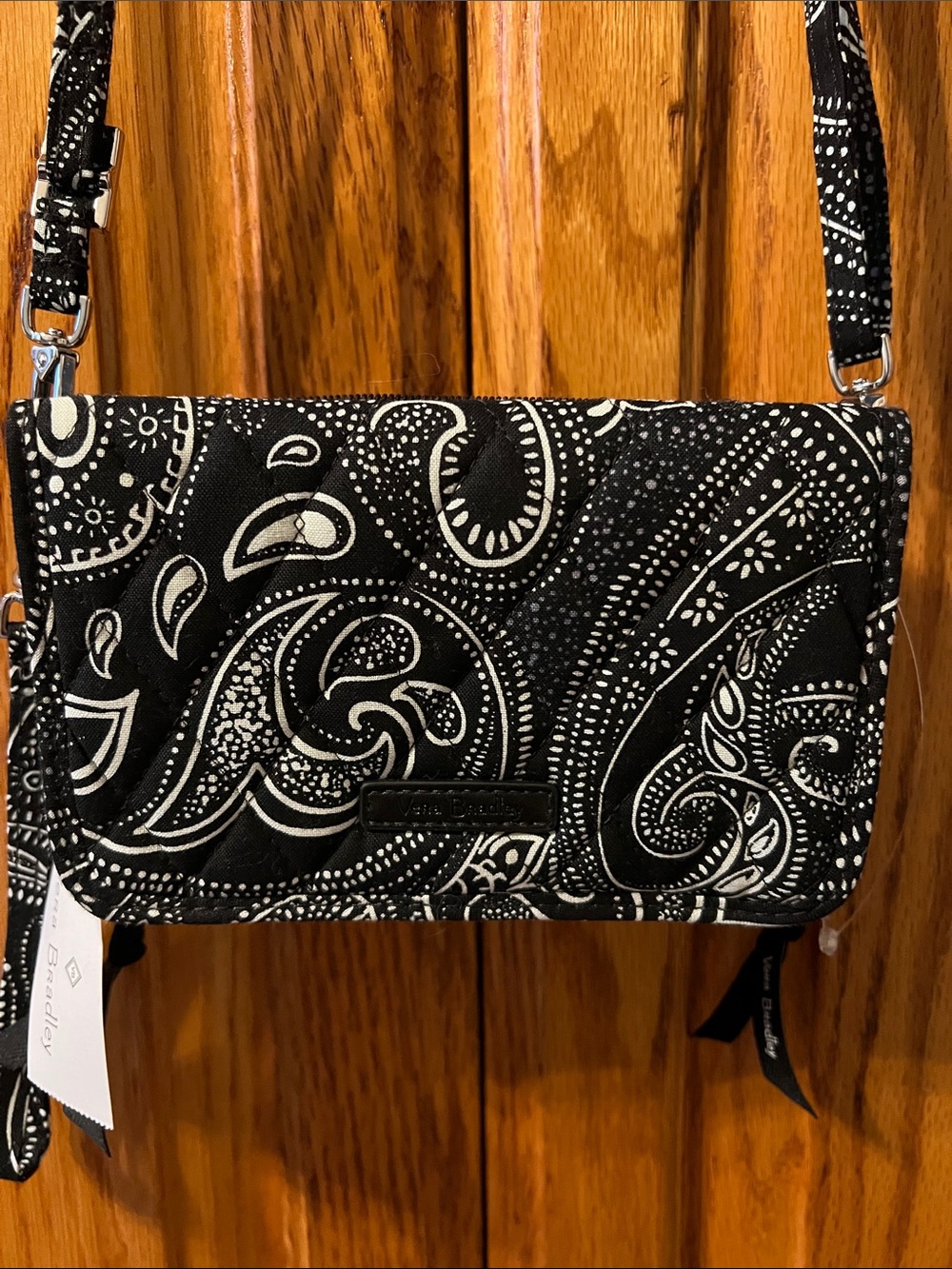 Vera Bradley black and white Paisley Crossbody wallet